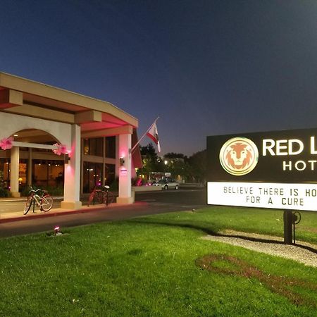 Red Lion Hotel Redding Extérieur photo