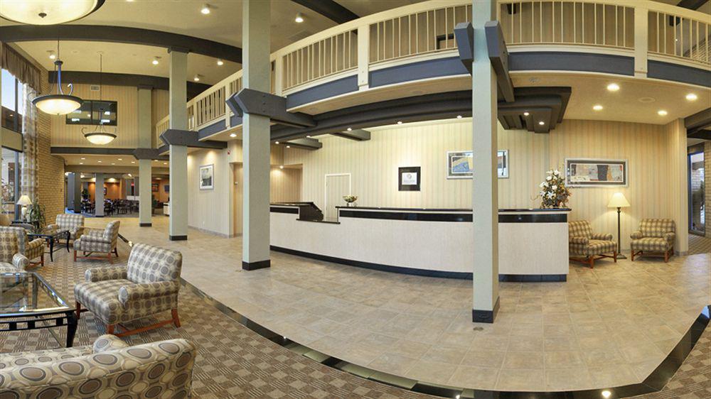 Red Lion Hotel Redding Extérieur photo